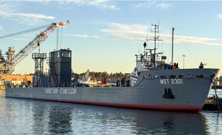 IRGC Iran Gempur Kapal Pendukung Maritime Strike Tomahawk AS